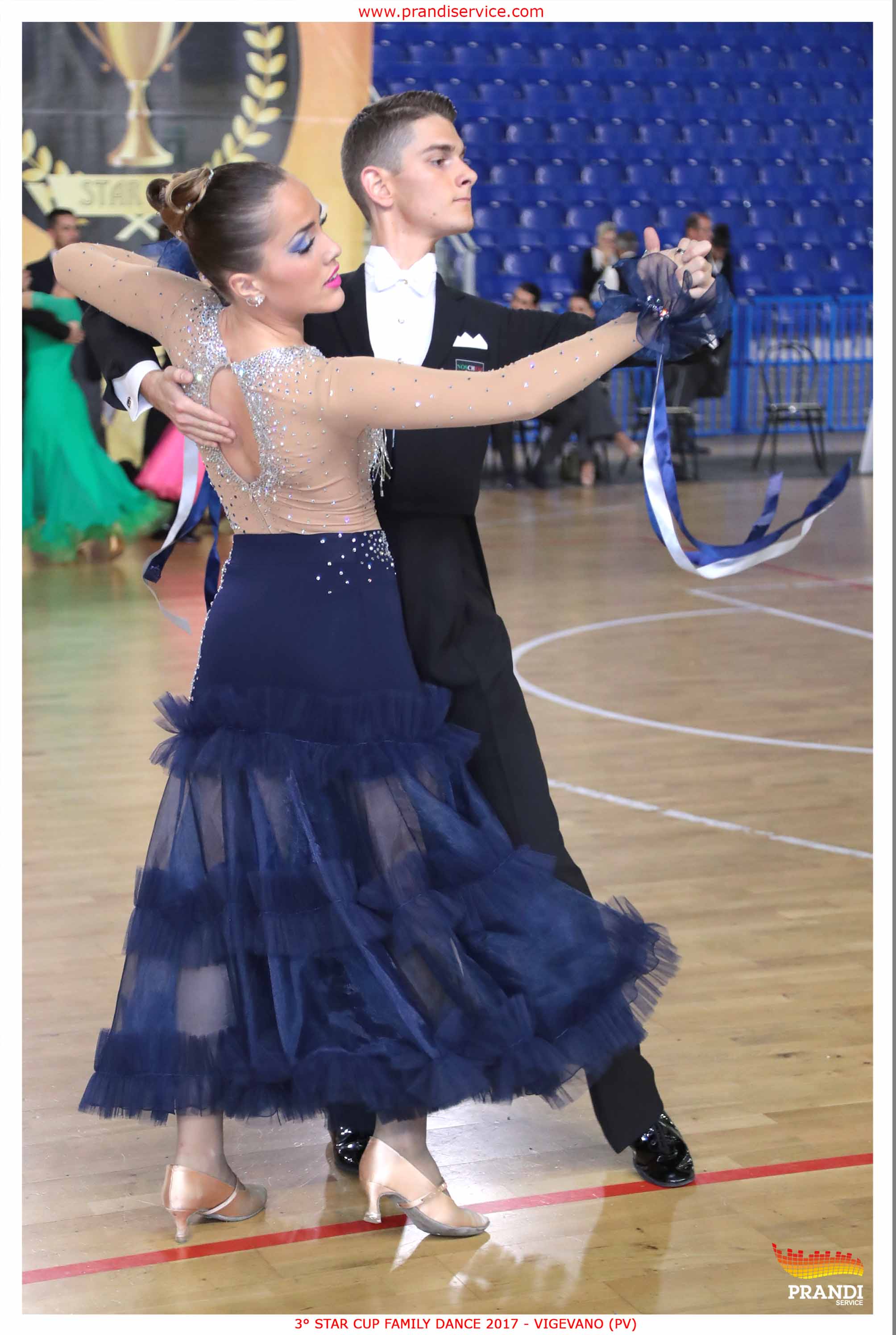 3^ STAR CUP FAMILY DANCE